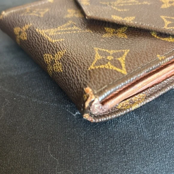 Louis Vuitton Monogram Vintage Wallet - Picture 11 of 16